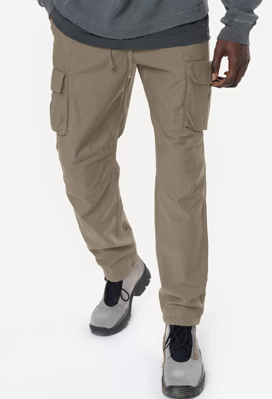 Flash Sale JOHN ELLIOTT Back Sateen Cargo Pants Tan