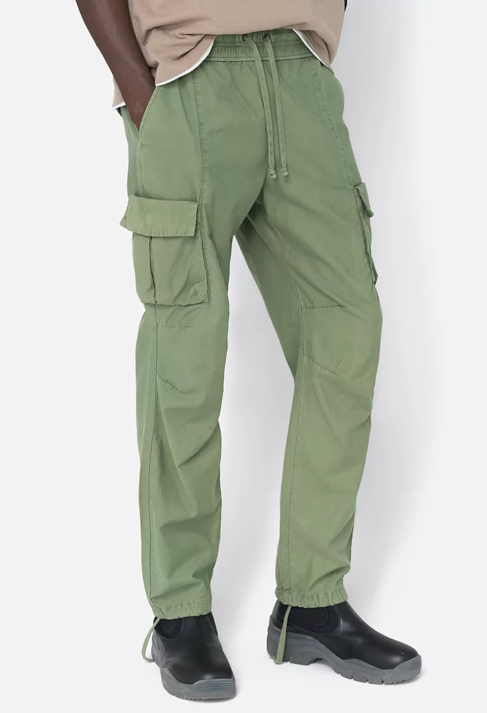 Fashion JOHN ELLIOTT Back Sateen Cargo Pants Olive