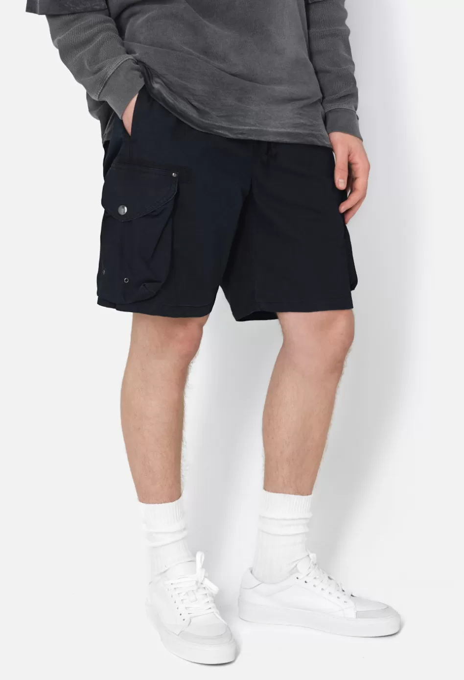 New JOHN ELLIOTT Deck Cargo Shorts Black