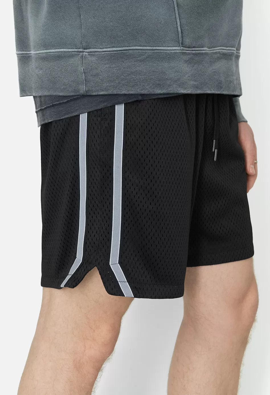 Cheap JOHN ELLIOTT Sigma Shorts Black