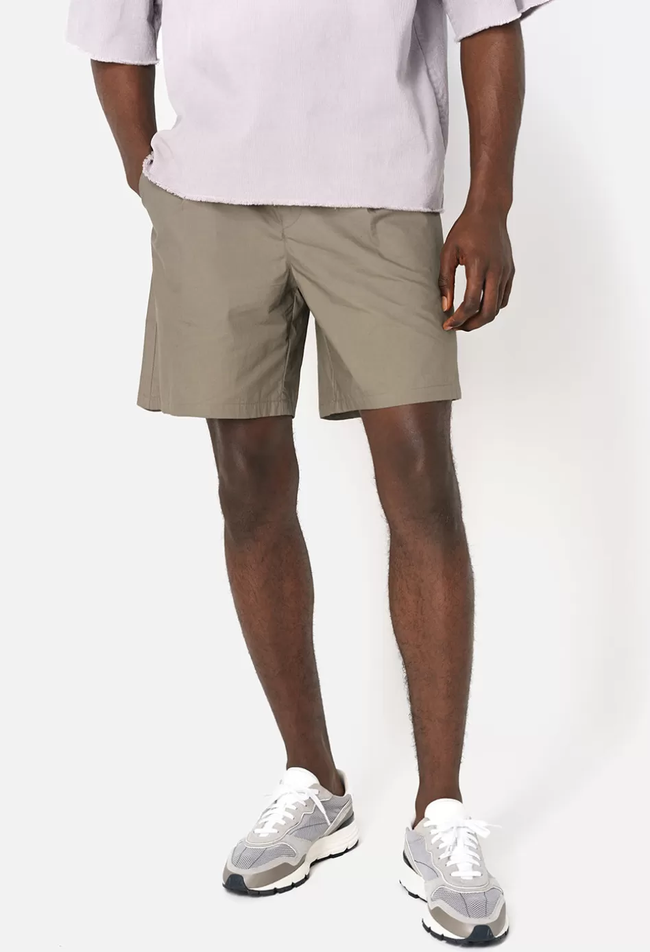 Store JOHN ELLIOTT Studio Shorts Oak