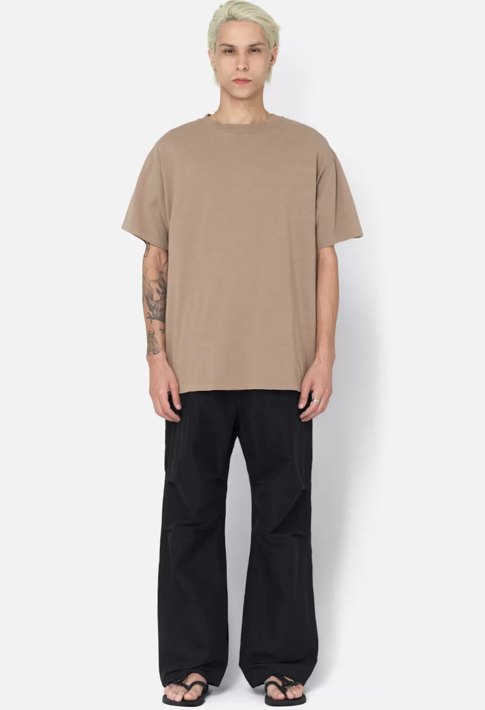 New JOHN ELLIOTT University Tee Shroom